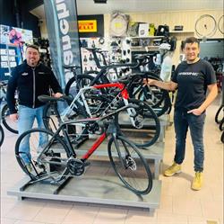 53Onze Seraing, openingstijden