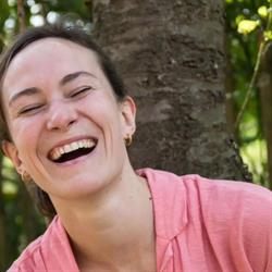 Anne-Catherine Wustefeld - Kinésithérapeute la Hulpe - Traitement burnout, Terhulpen openingstijden