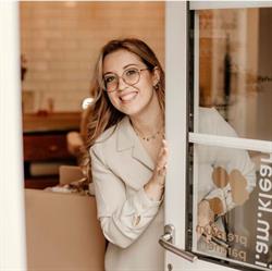 Laperla Nella Schoonheidsinstituut, Schriek openingstijden