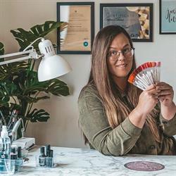 B'Ella Mae, Tessenderlo openingstijden