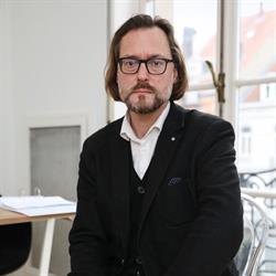 Swan Law, Brussel openingstijden