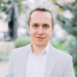 Dr. Cezar Buzea - chirurgie esthétique, Aarlen openingstijden