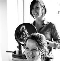Une coupe si cheveux, Vaux-sur-Sûre openingstijden