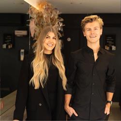 Must-hair, Stabroek openingstijden