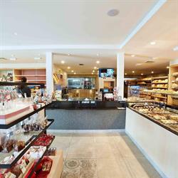 Brood en Banket De Wit, Schoten openingstijden