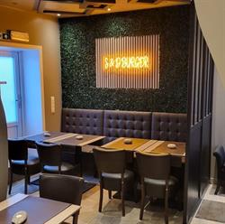 S & D Burger, Rumes openingstijden