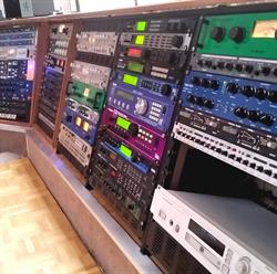 Studio Air, Brussel openingstijden