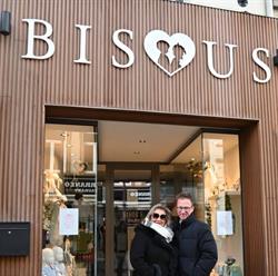 Bisous, Menen openingstijden