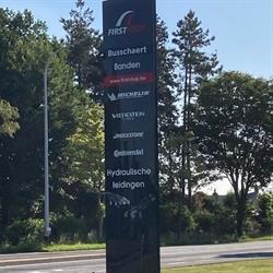 Banden Busschaert, Poperinge openingstijden
